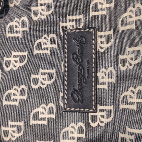 Dooney & Bourke Large Tote Purse - Picture 2 of 3